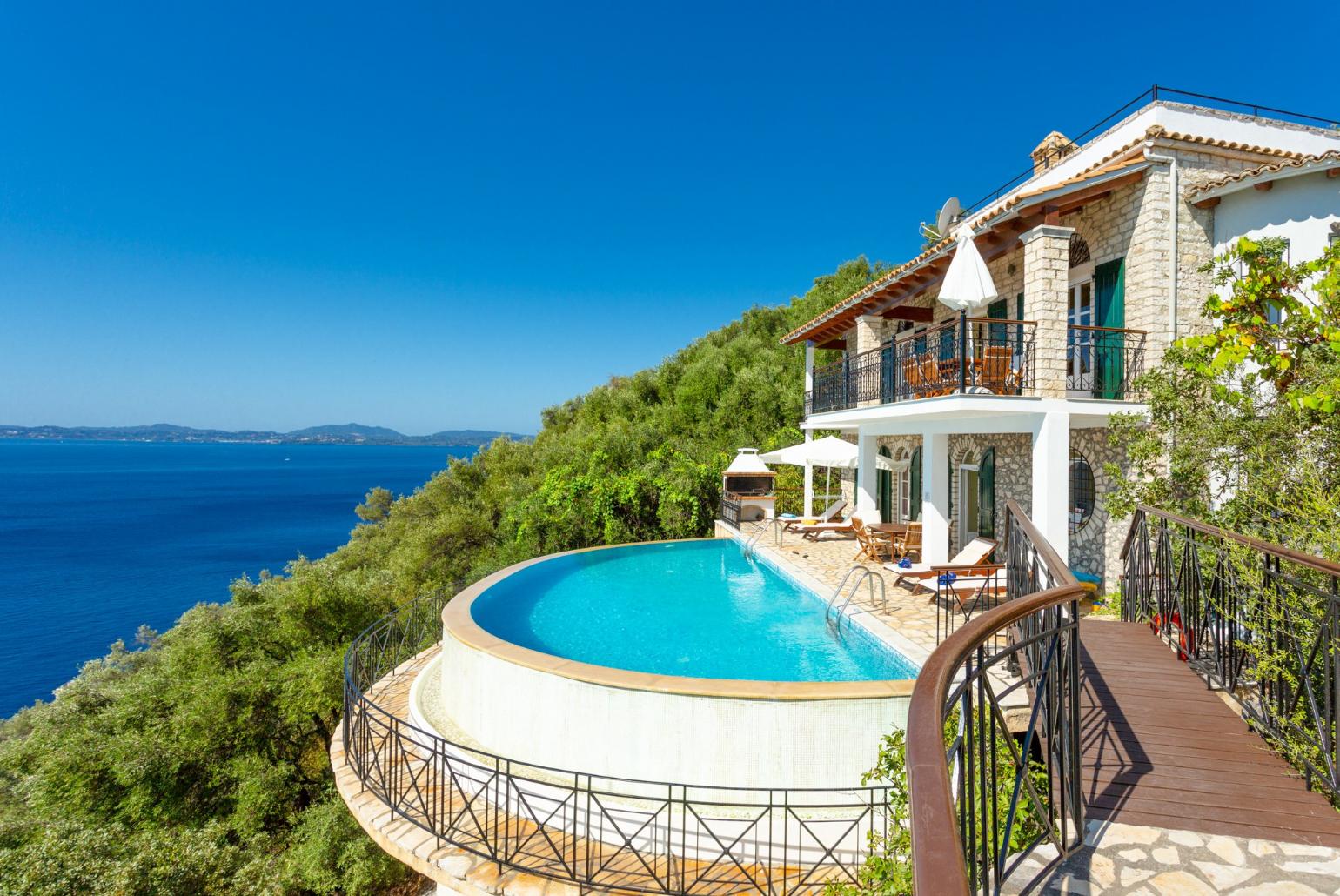 Beautiful villa with private infinity pool and terrace with panoramic sea views