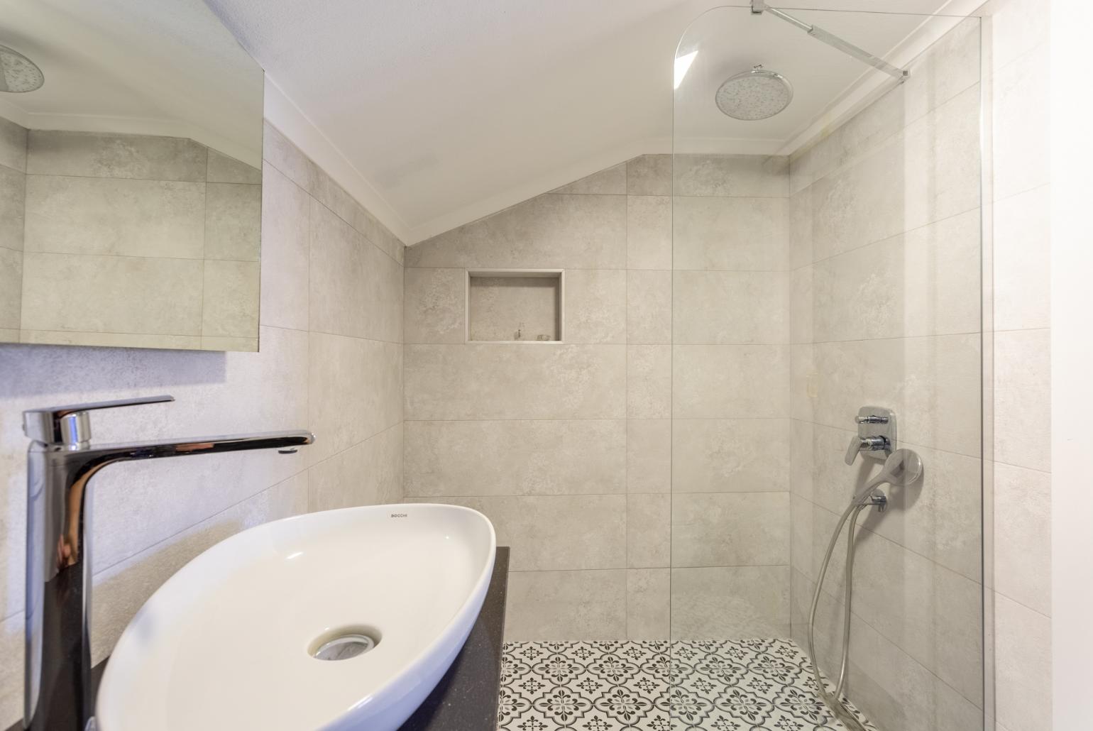 En suite bathroom with shower