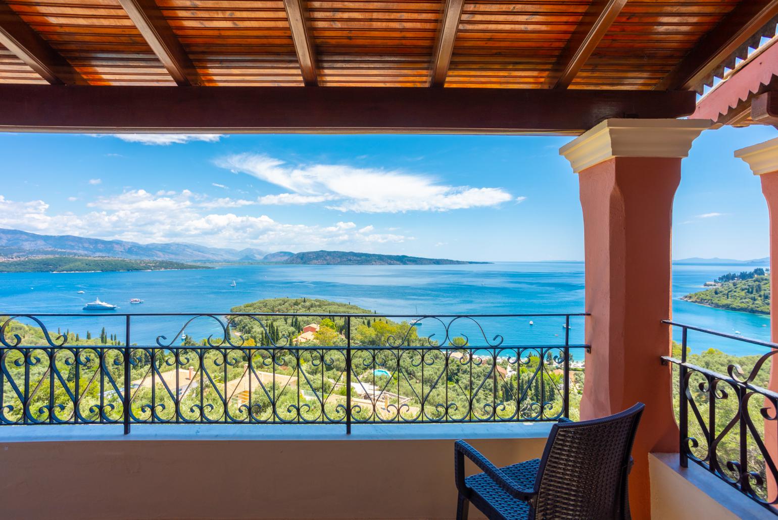 Balcony with panoramic sea views
