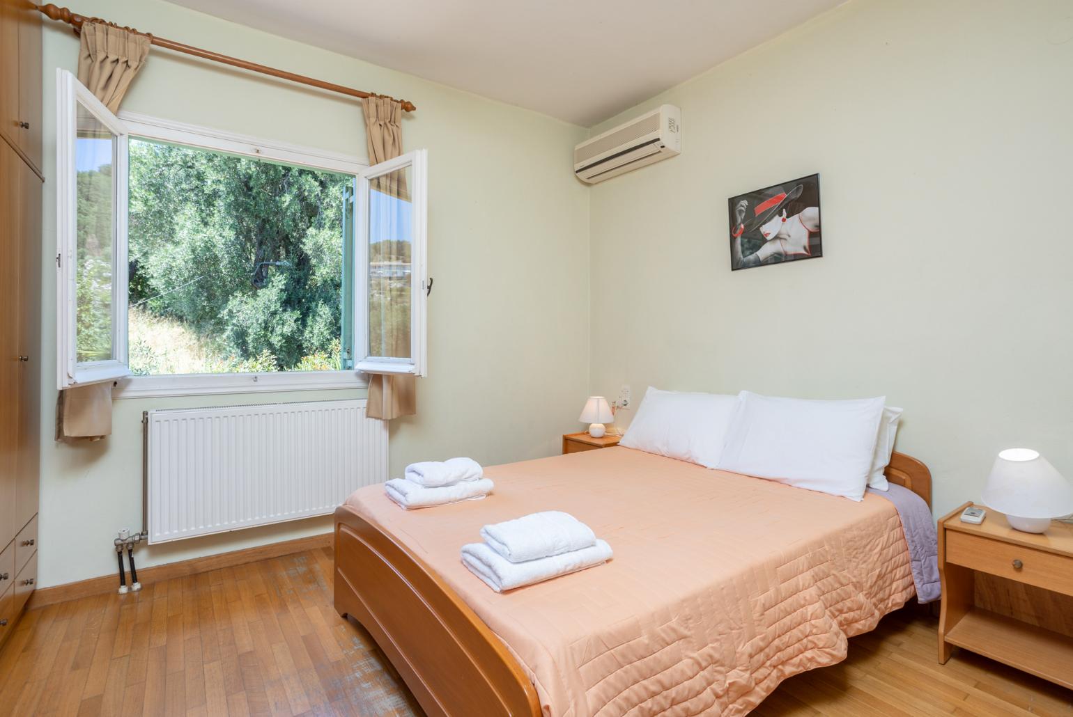 Double bedroom with A/C