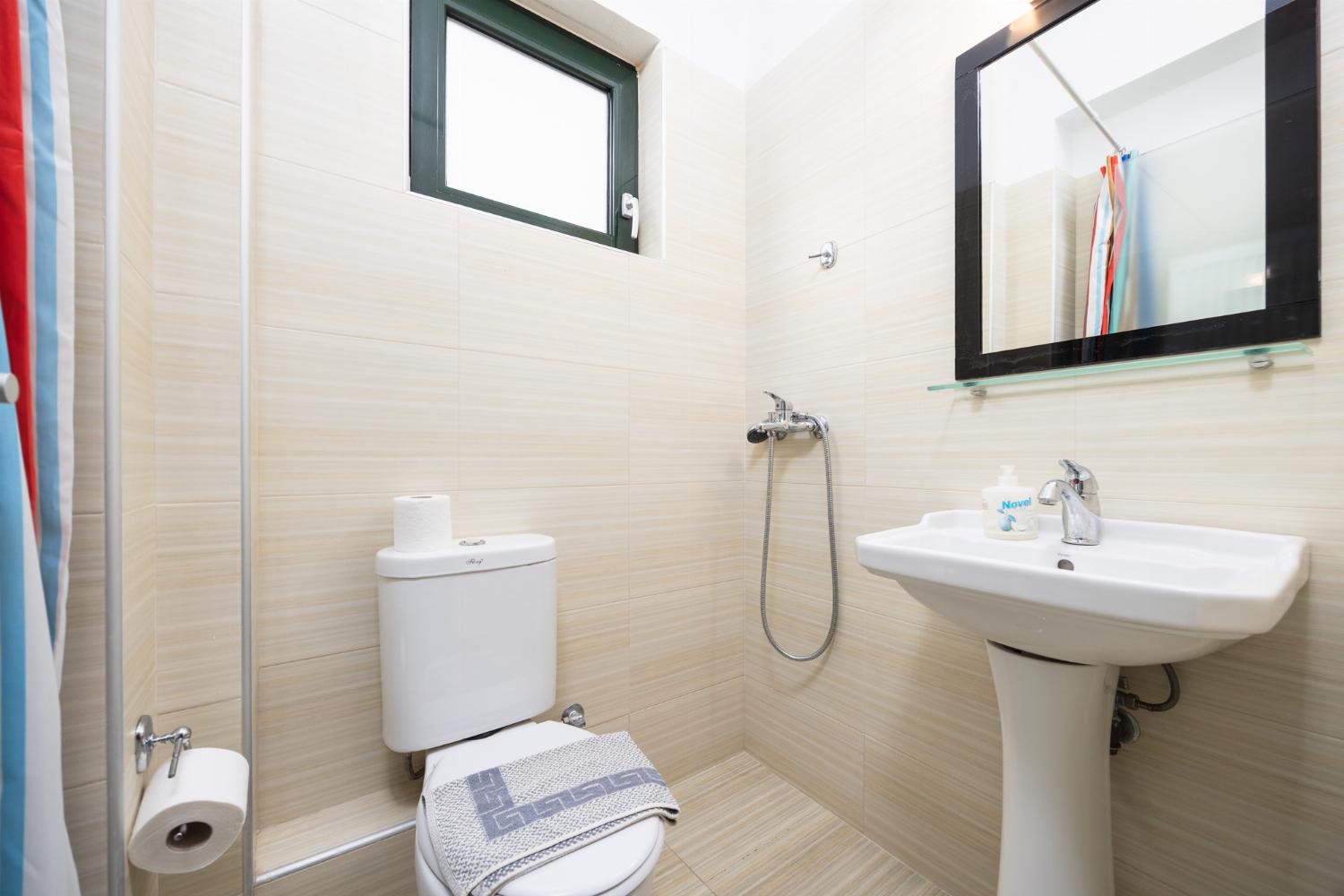En suite bathroom with shower