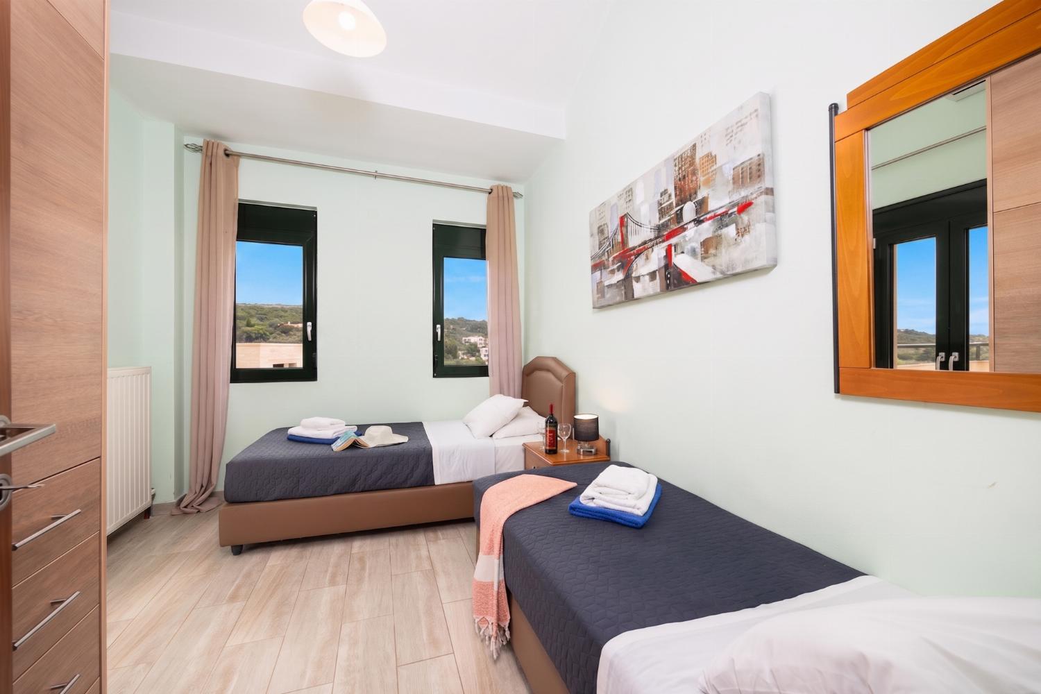 Twin bedroom with A/C