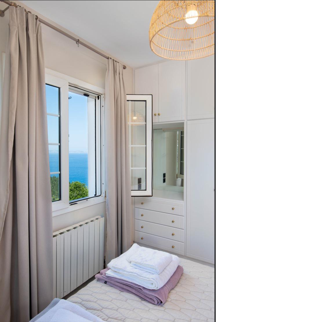 Double bedroom with A/C and sea view