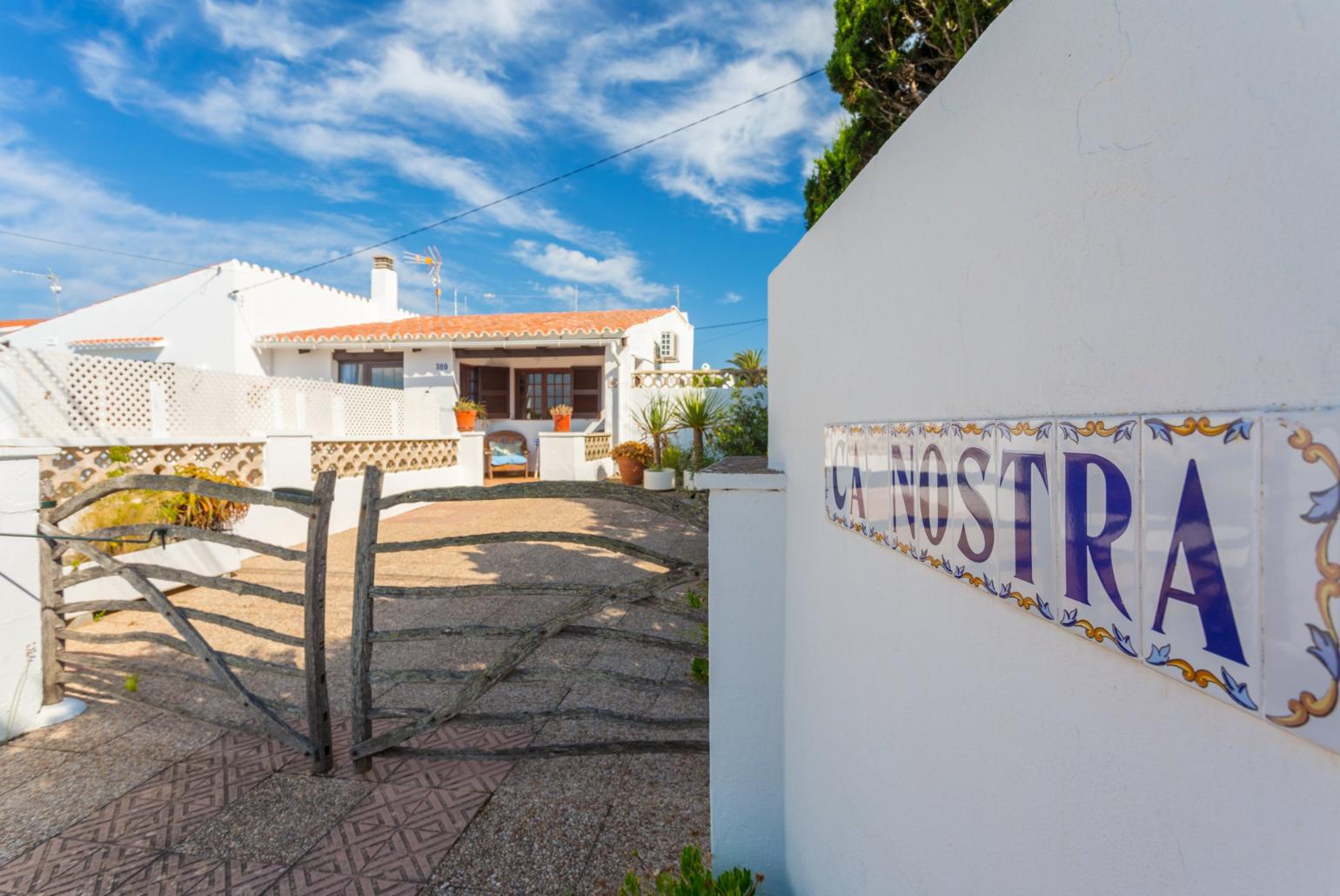 Entrance to Villa Ca Nostra