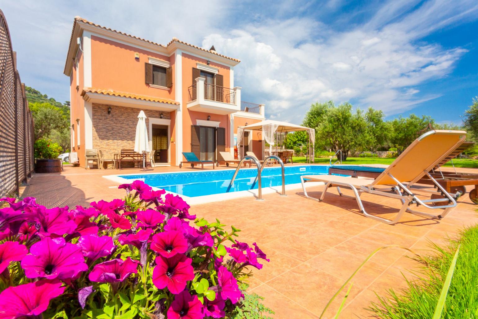 Beautiful villa with private pool and terrace