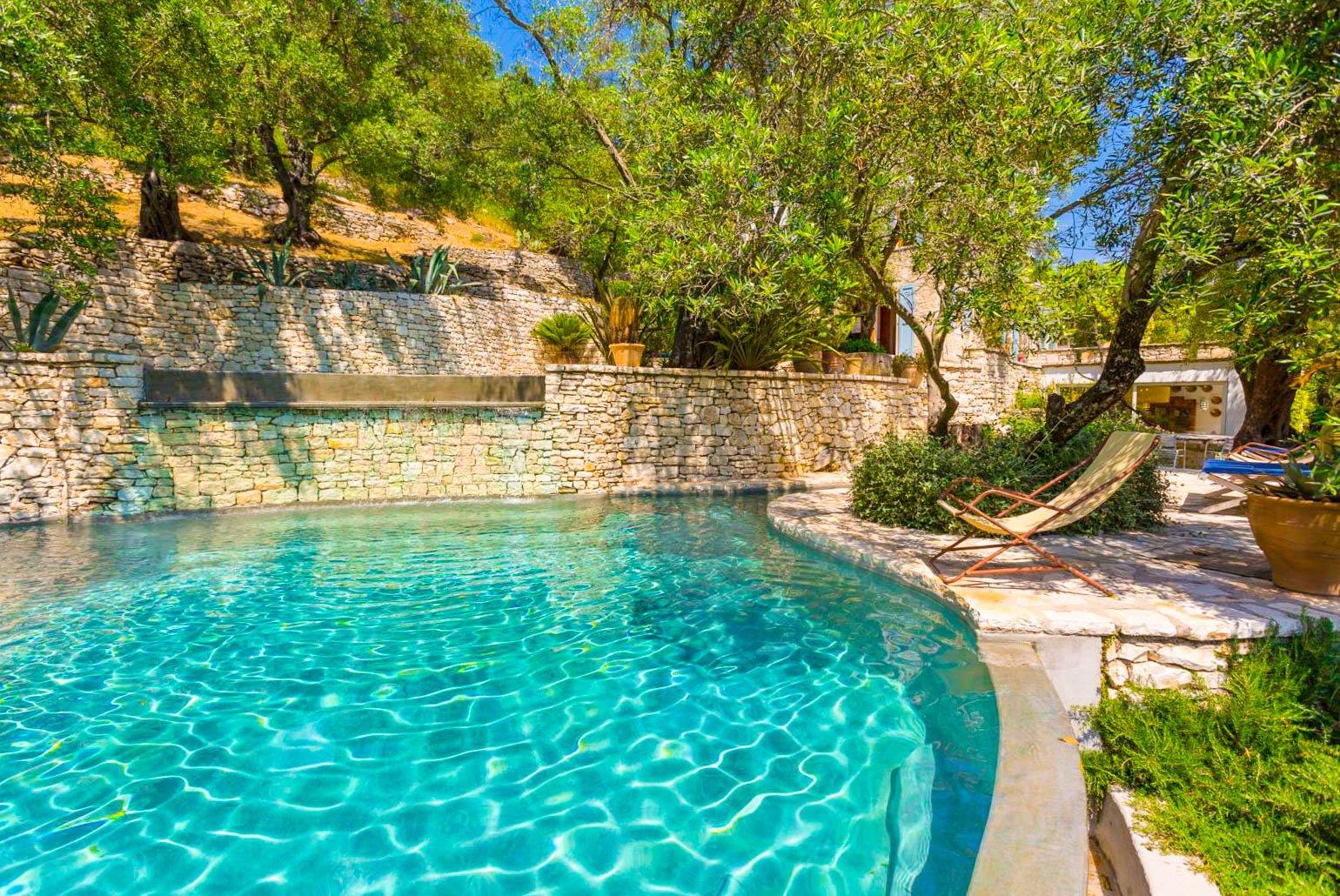 Private infinity pool and terrace