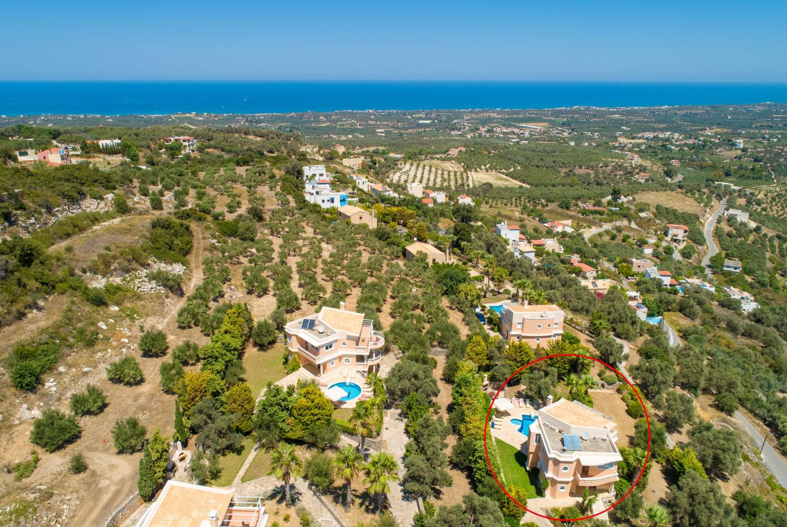 Aerial view showing location of Villa Pelagos