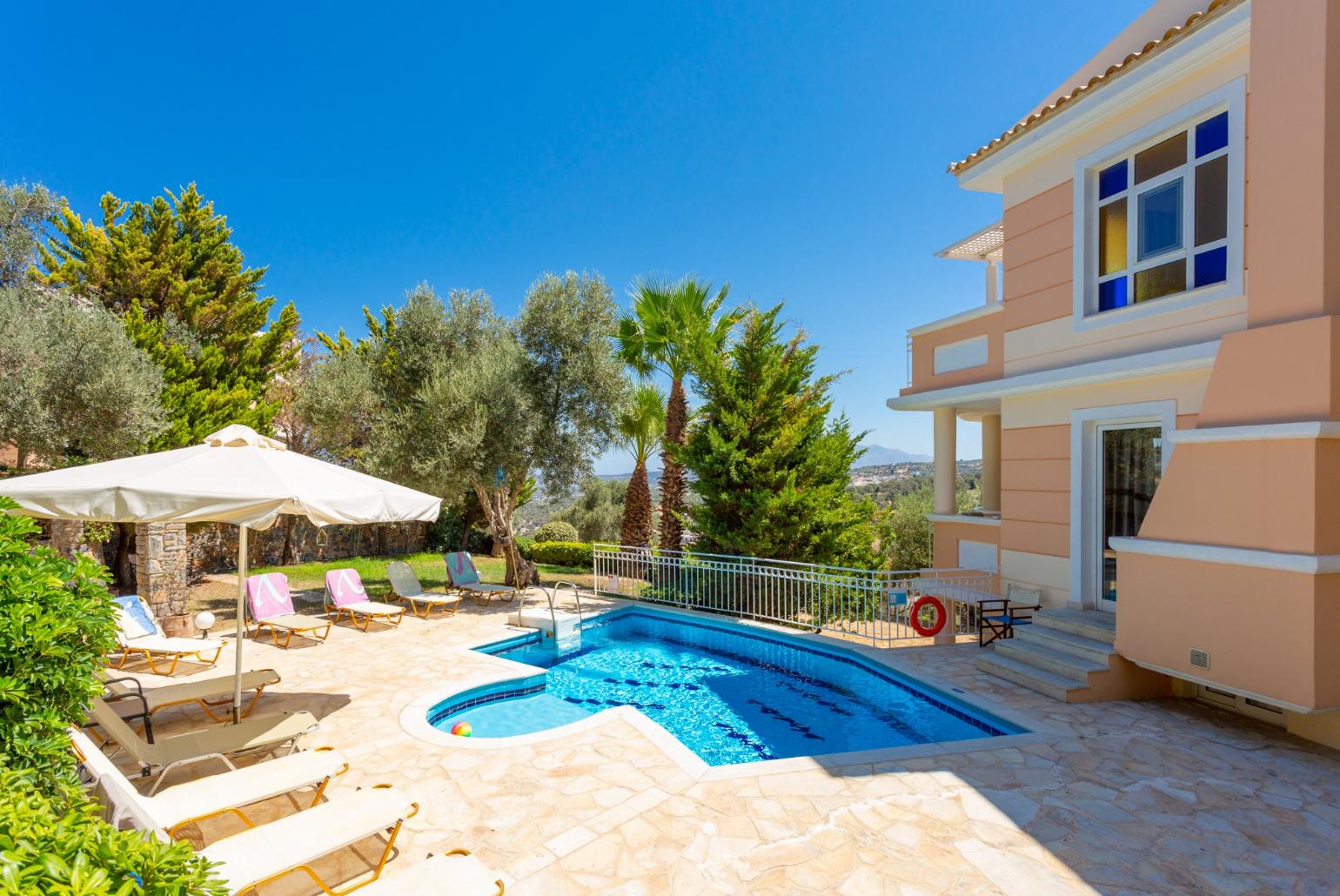 Beautiful villa with private pool and terrace