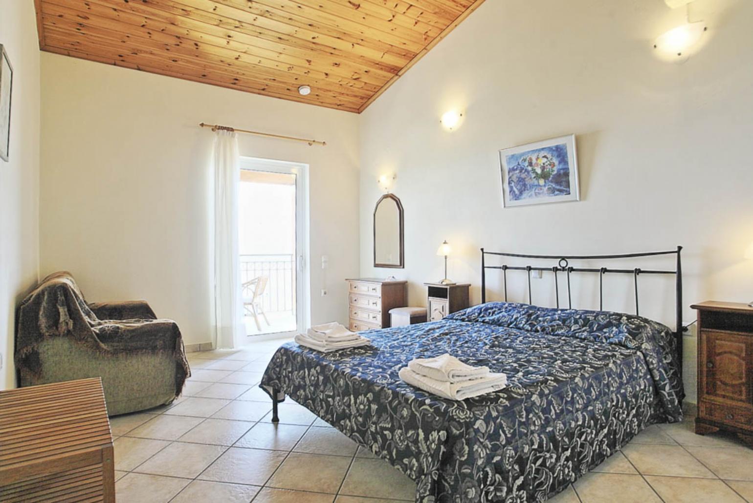 Double bedroom with AC