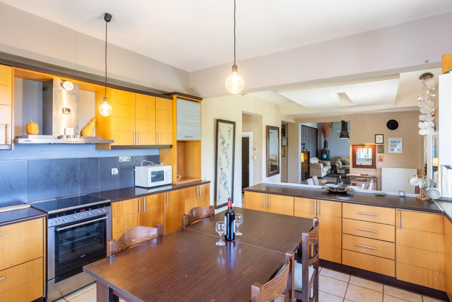 Equipped kitchen