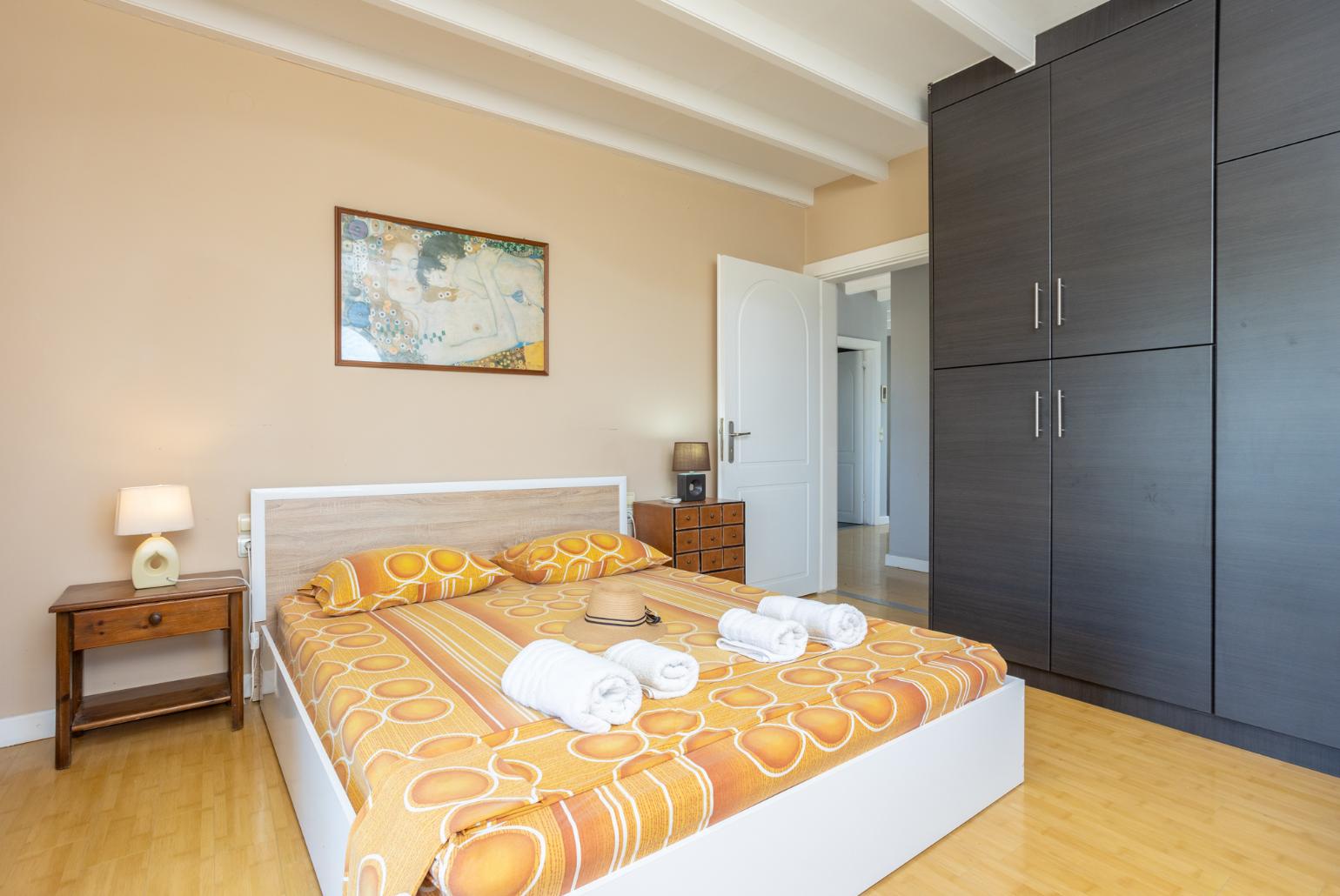 Double bedroom with A/C and balcony access