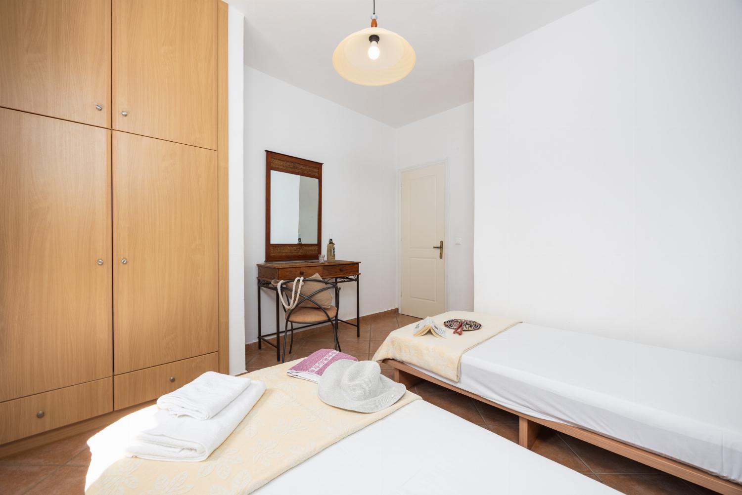 Twin bedroom with A/C