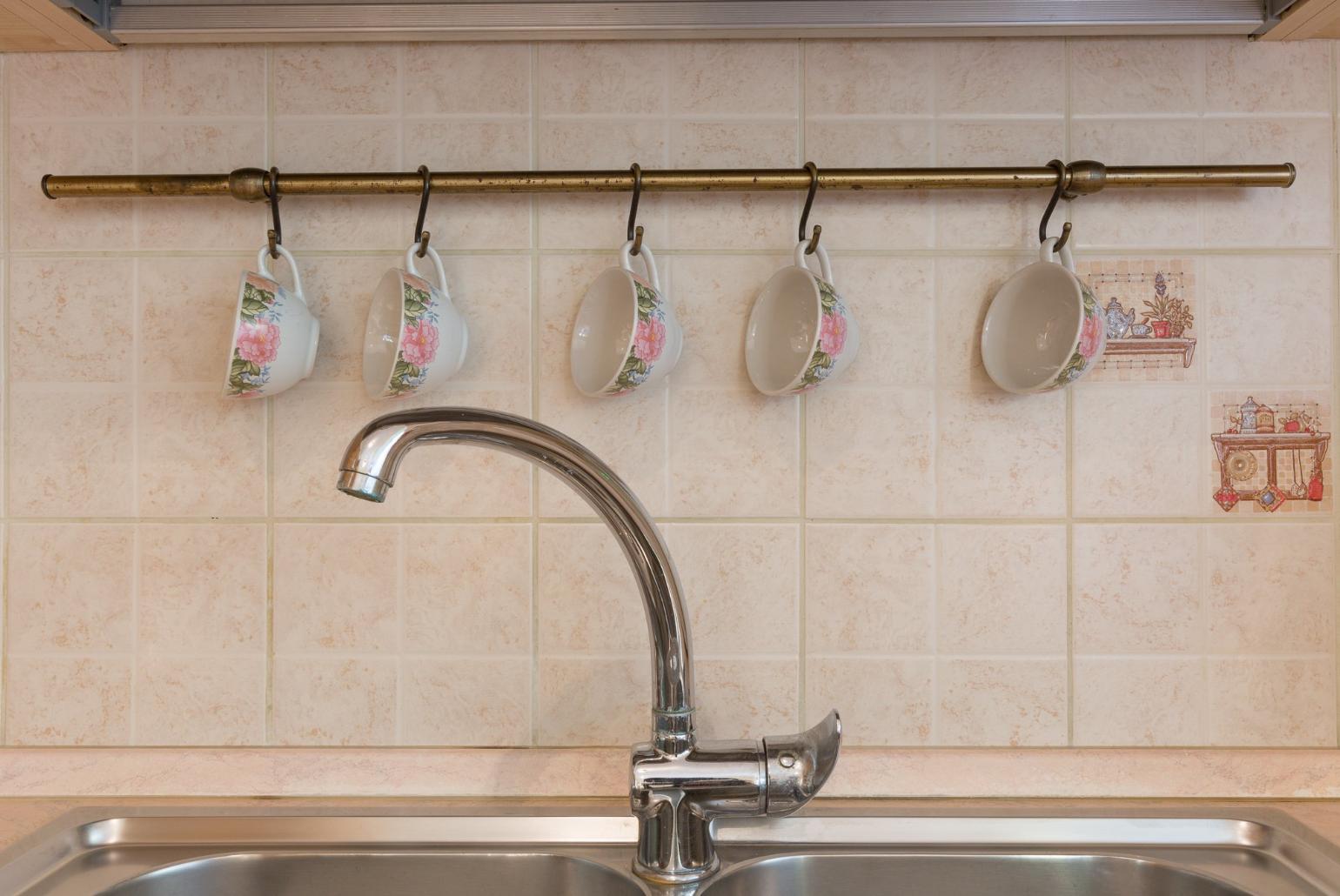 Kitchen washing basin 