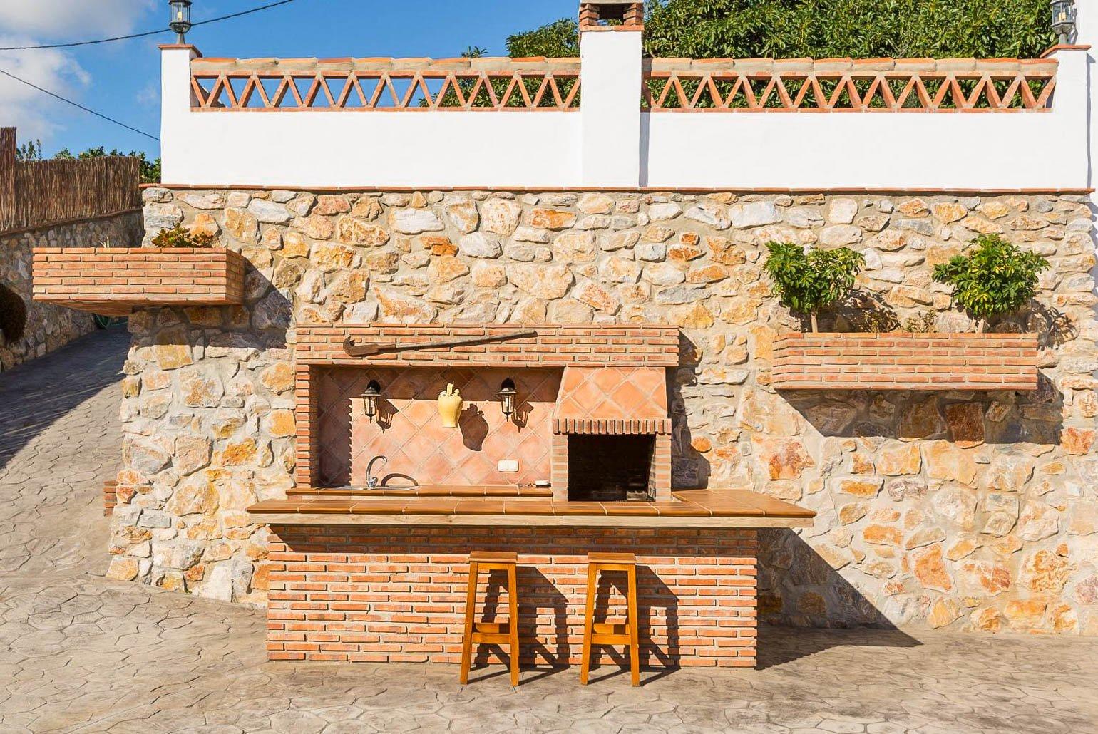 Outdoor kitchenette with BBQ area