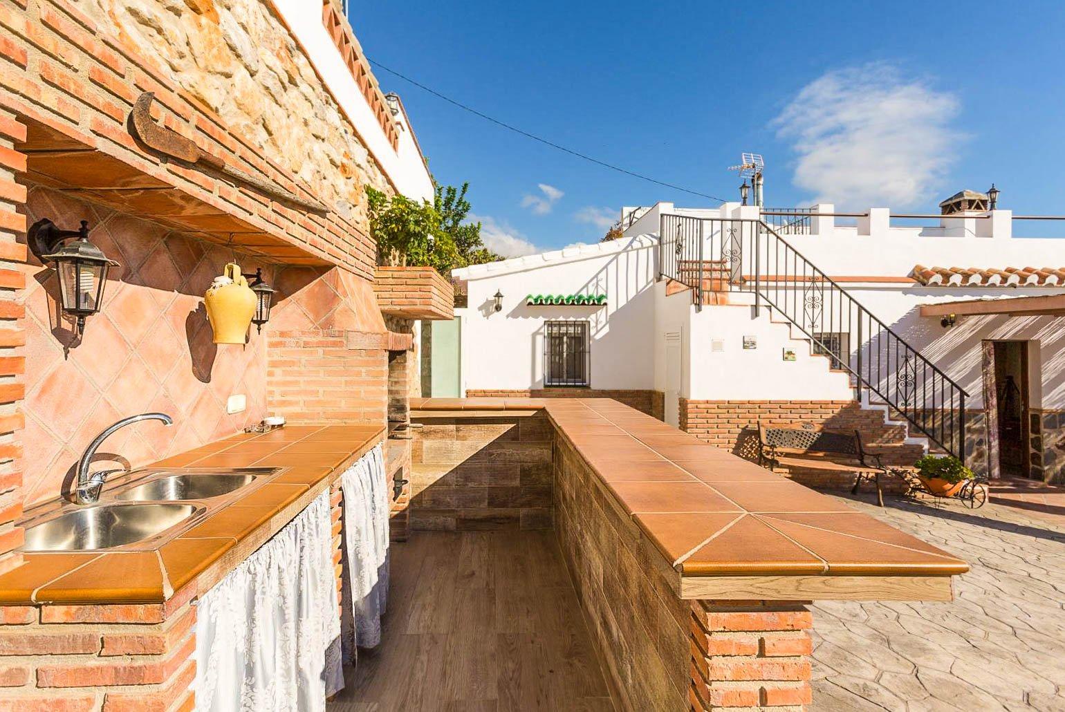 Outdoor kitchenette with BBQ area