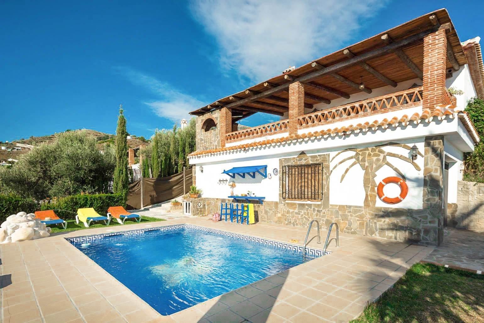 Beautiful Villa with Private Pool, Terrace and Garden