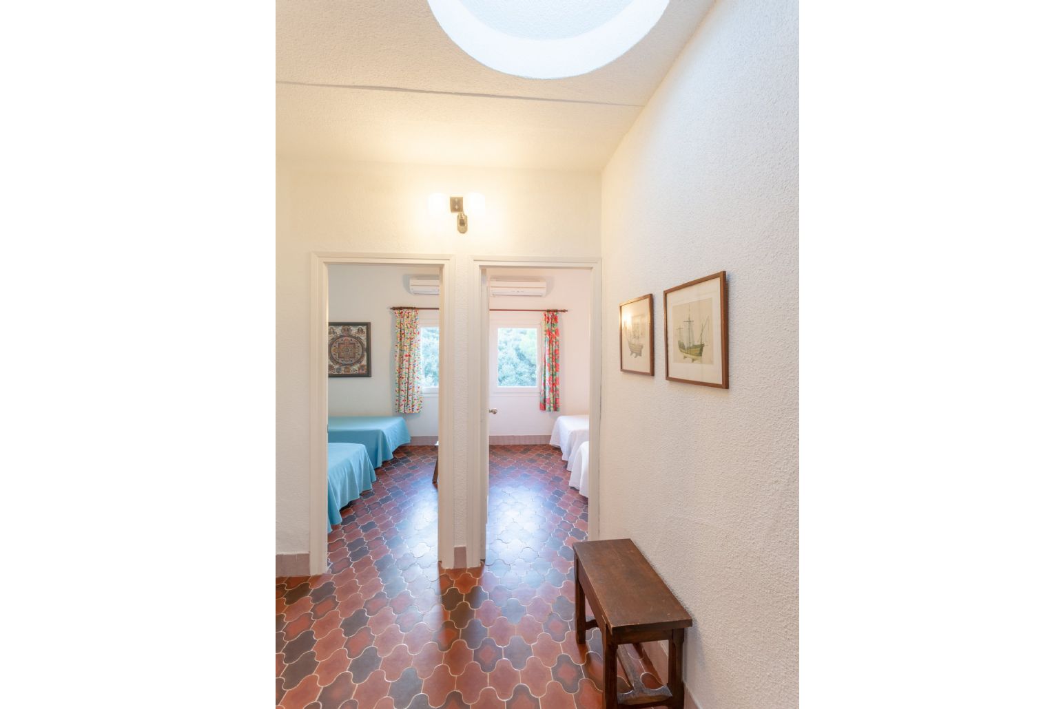 Entrance to the twin bedrooms
