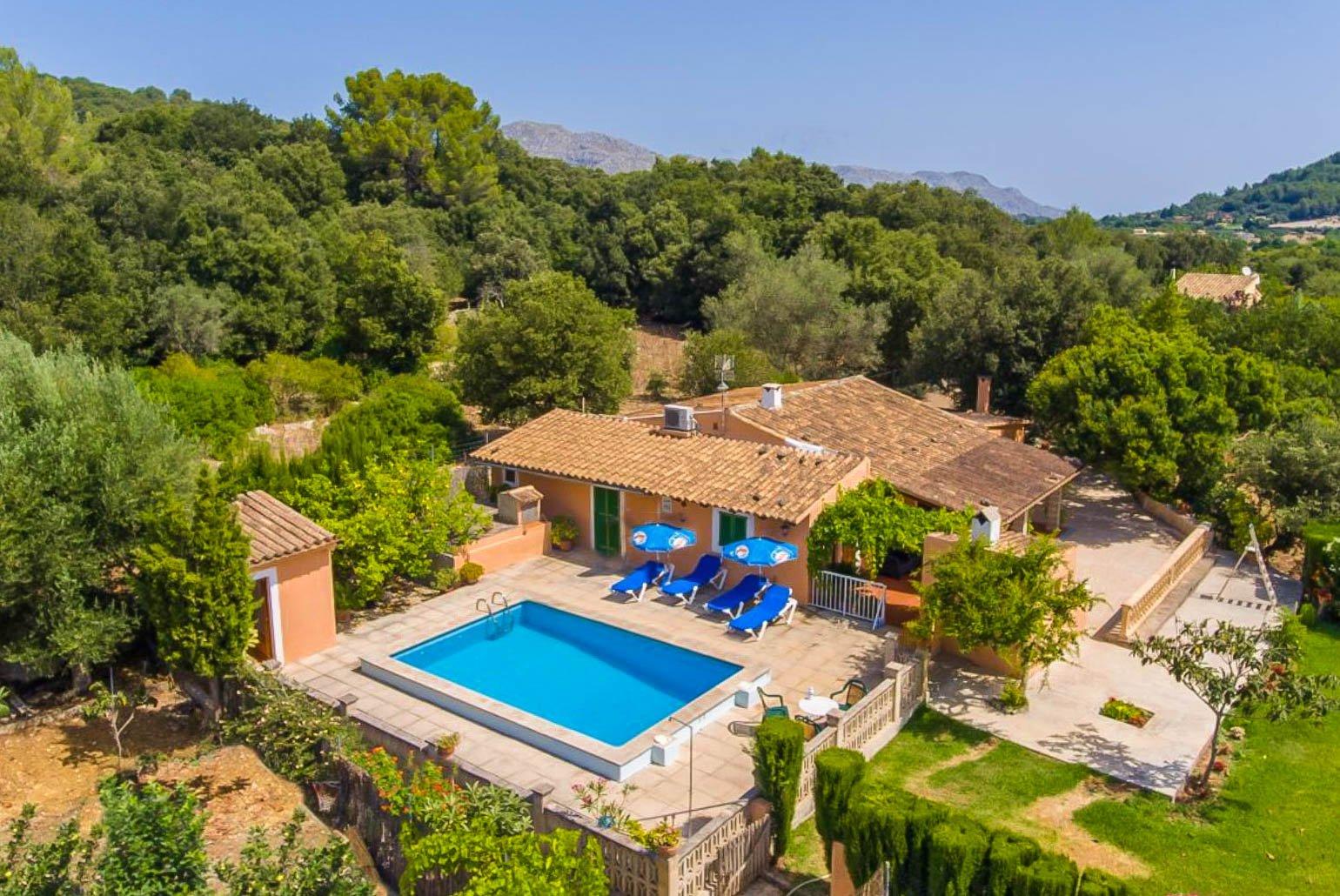 Beautiful Secluded Villa with Private Pool, Terrace and Garden