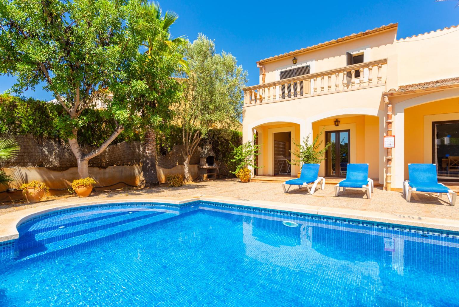 Beautiful villa with private pool and terrace