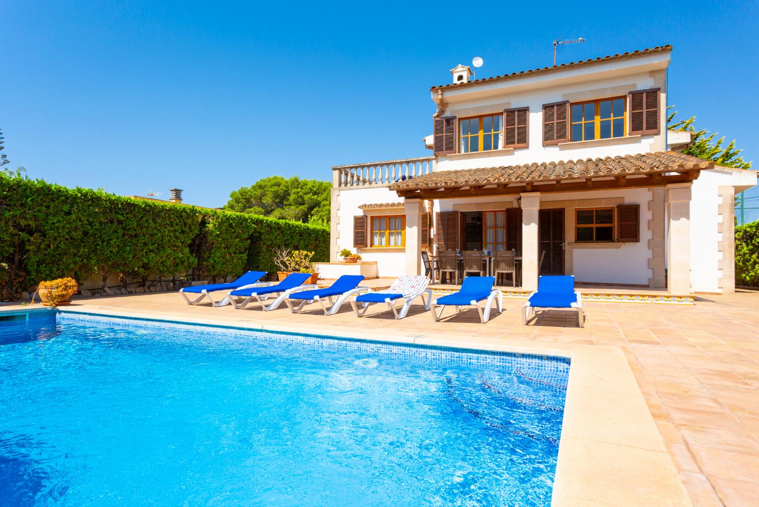 Beautiful villa with private pool and terrace