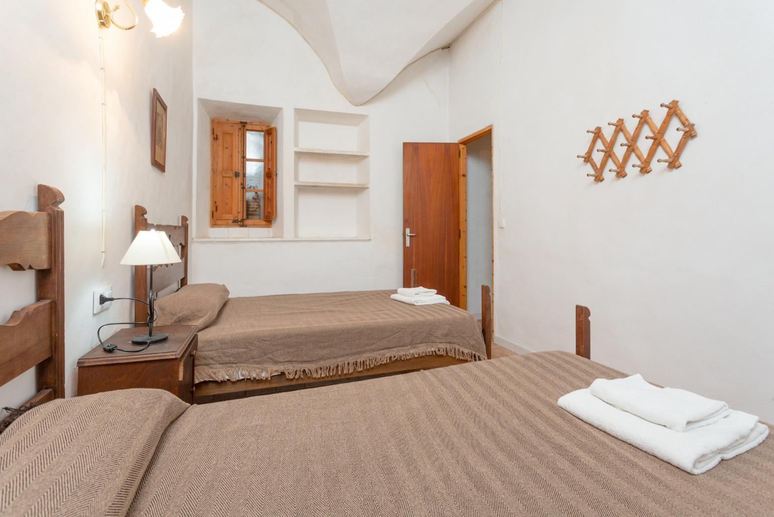 Twin bedroom on ground floor