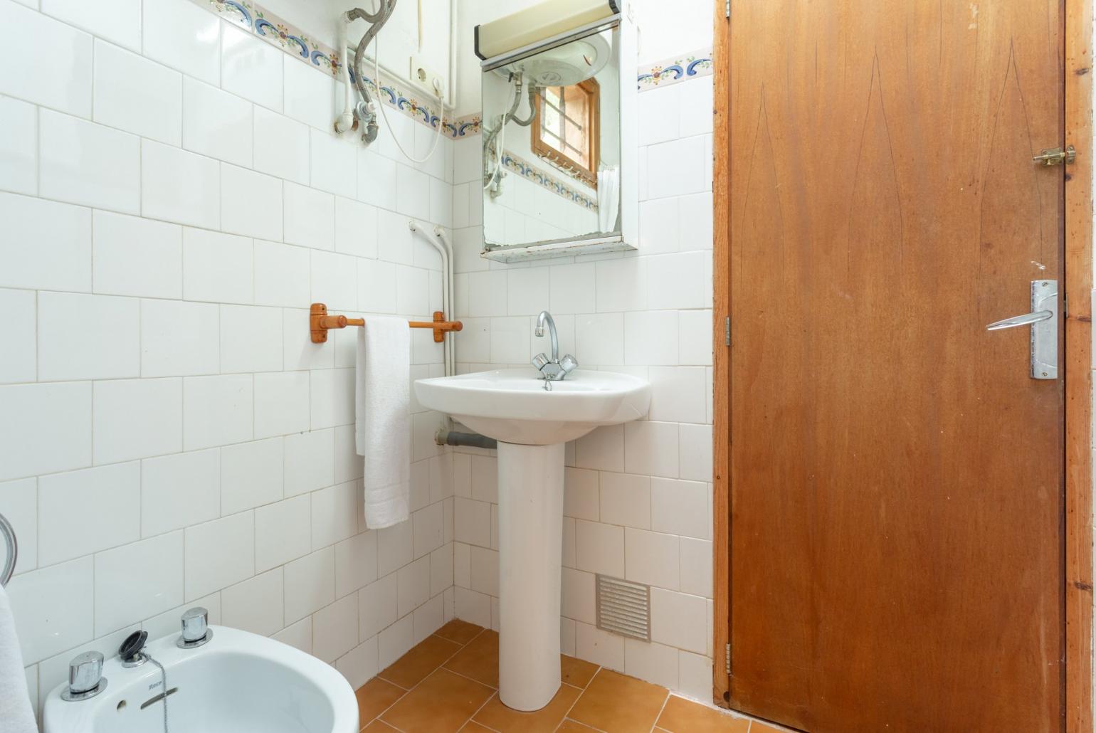 Family bathroom on ground floor with shower