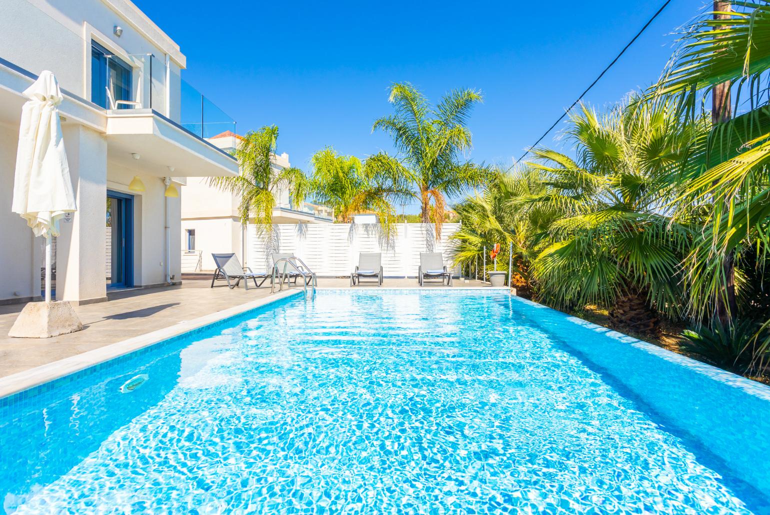 Private pool and terrace