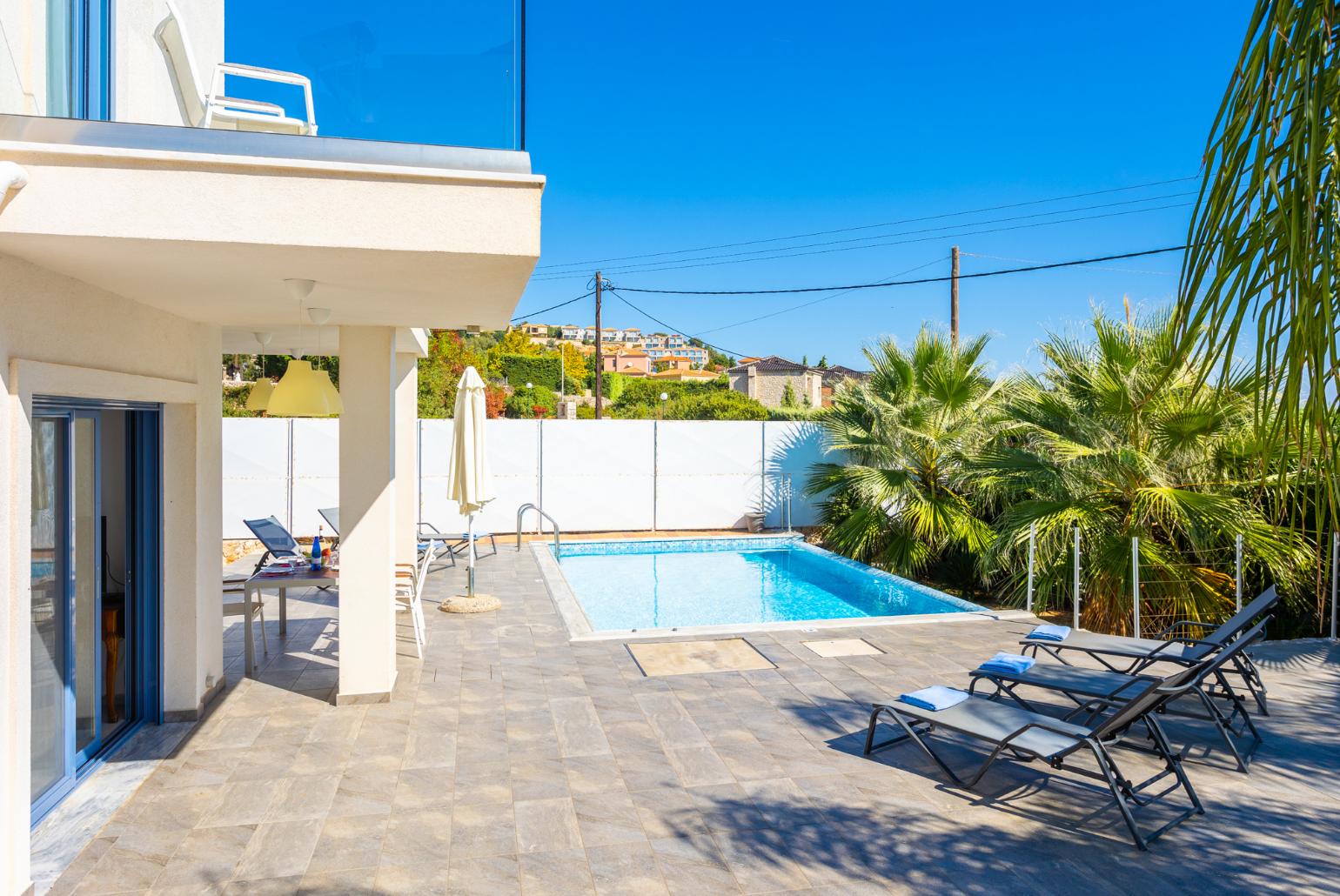 Private pool and terrace