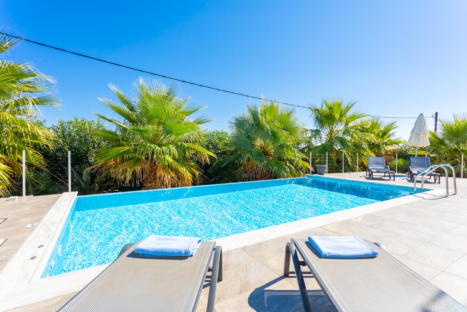 Private pool and terrace