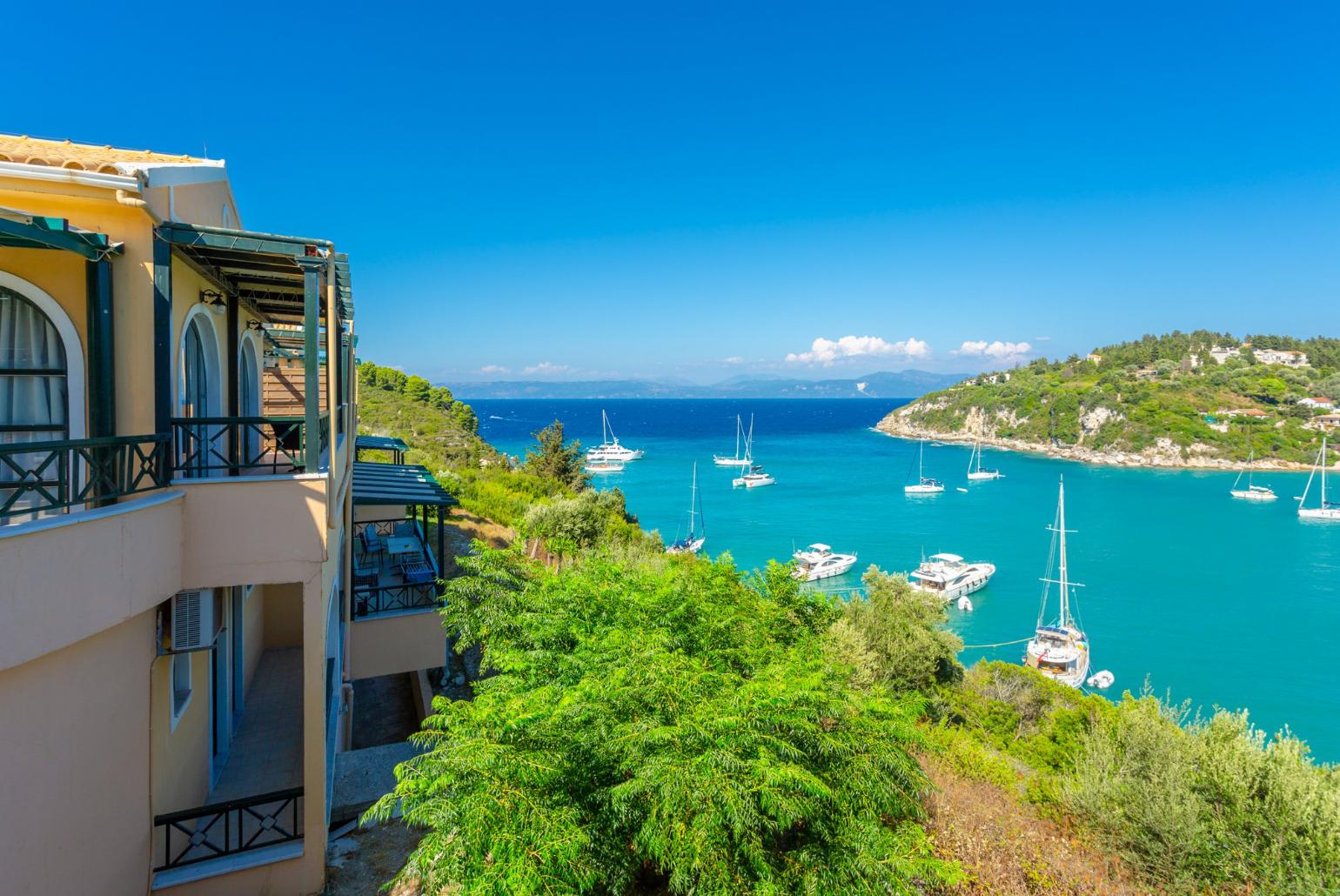 Balcony with panoramic sea views