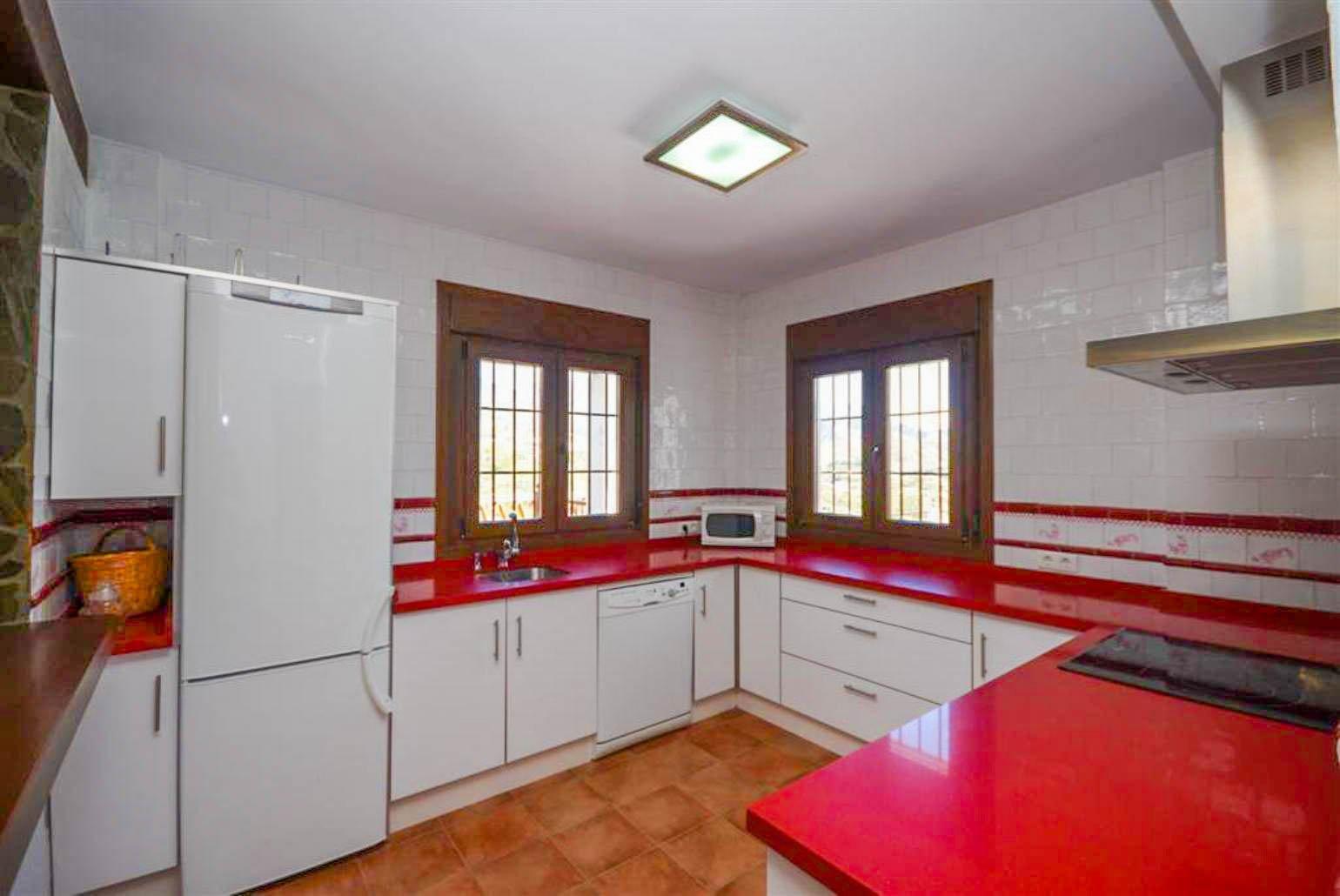 Equipped kitchen 