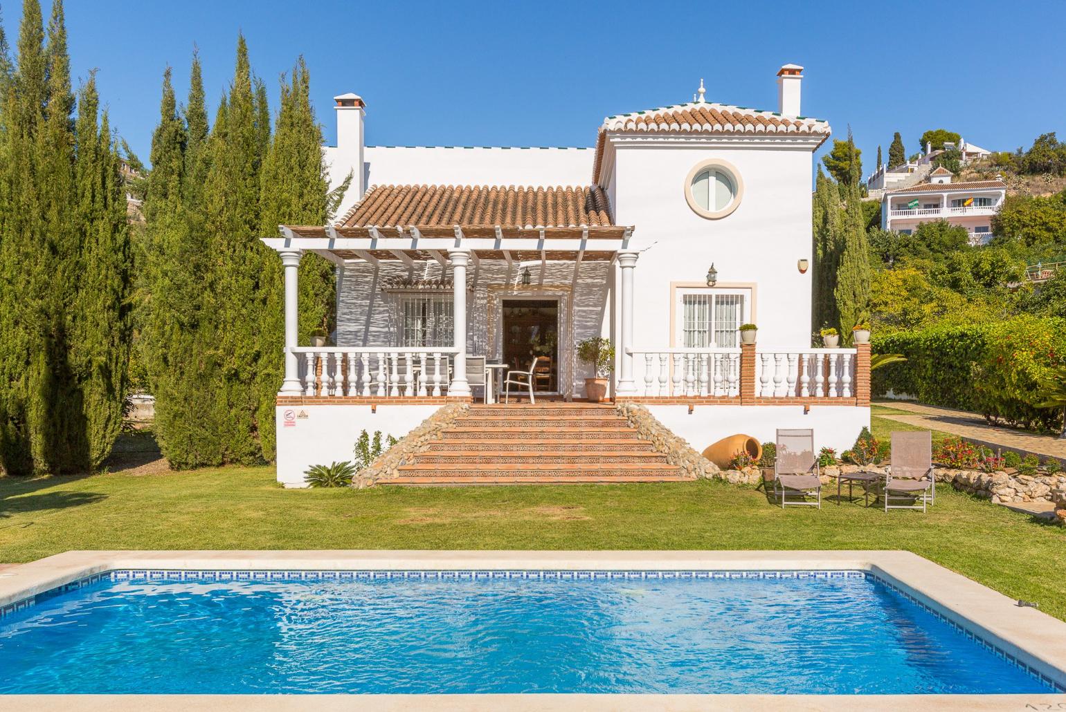 ,Beautiful Villa with Private Pool, Terrace and Garden area