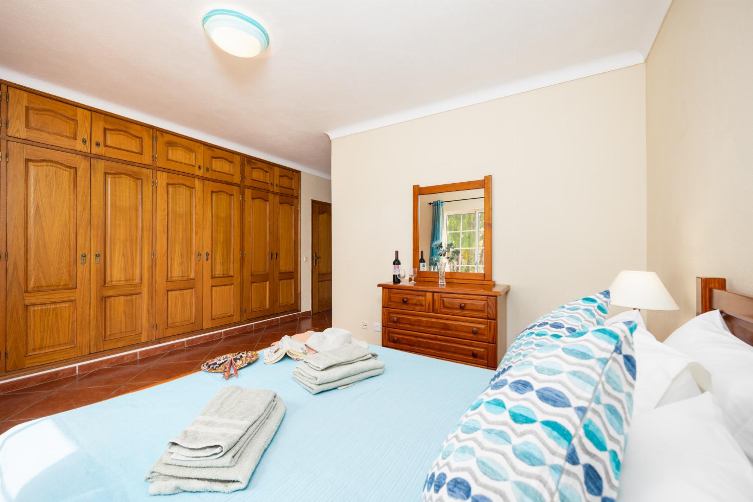 Double bedroom with en suite bathroom and A/C