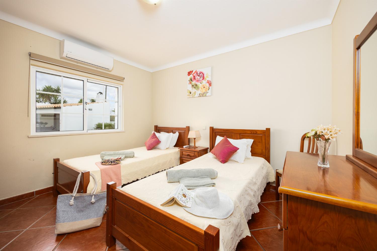 Twin bedroom with A/C