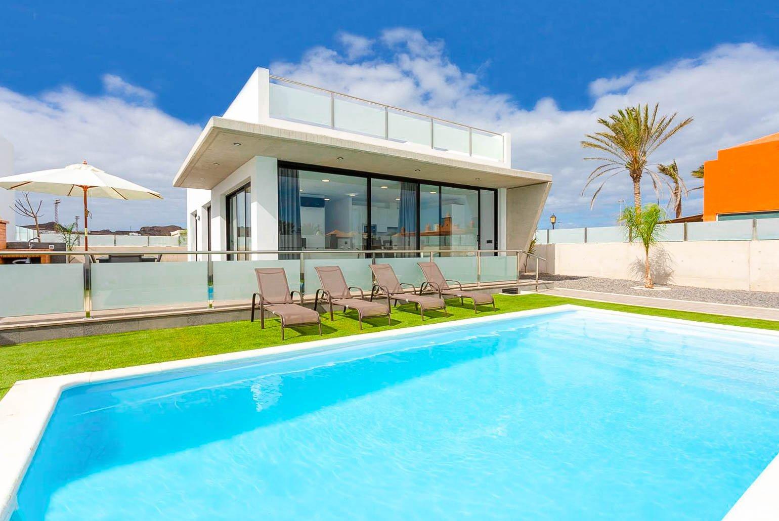 Beautiful villa with private pool and terrace