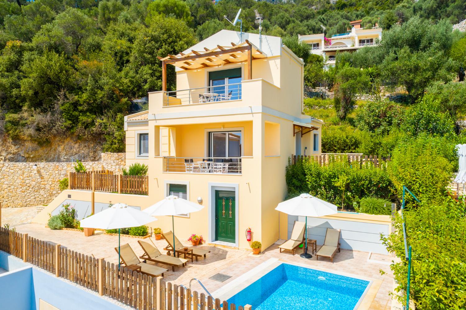 Beautiful villa with private pool and terrace with sea views
