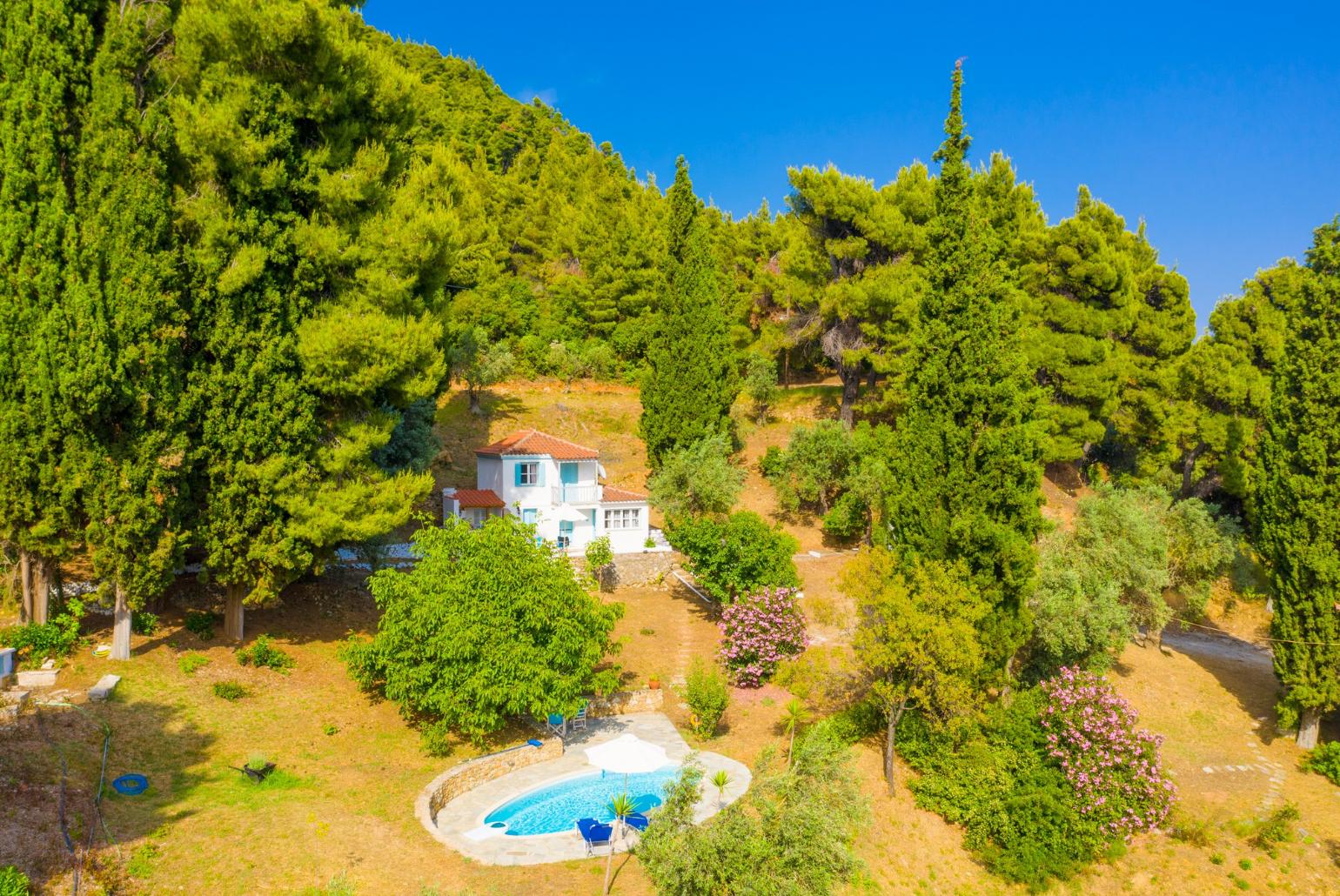 Aerial view of Michaels Cottage