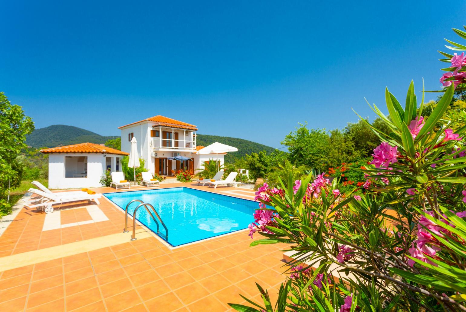 Beautiful villa with private pool and terrace