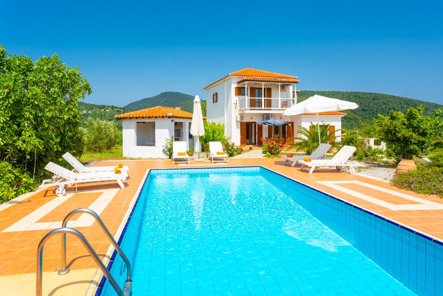 Beautiful villa with private pool and terrace