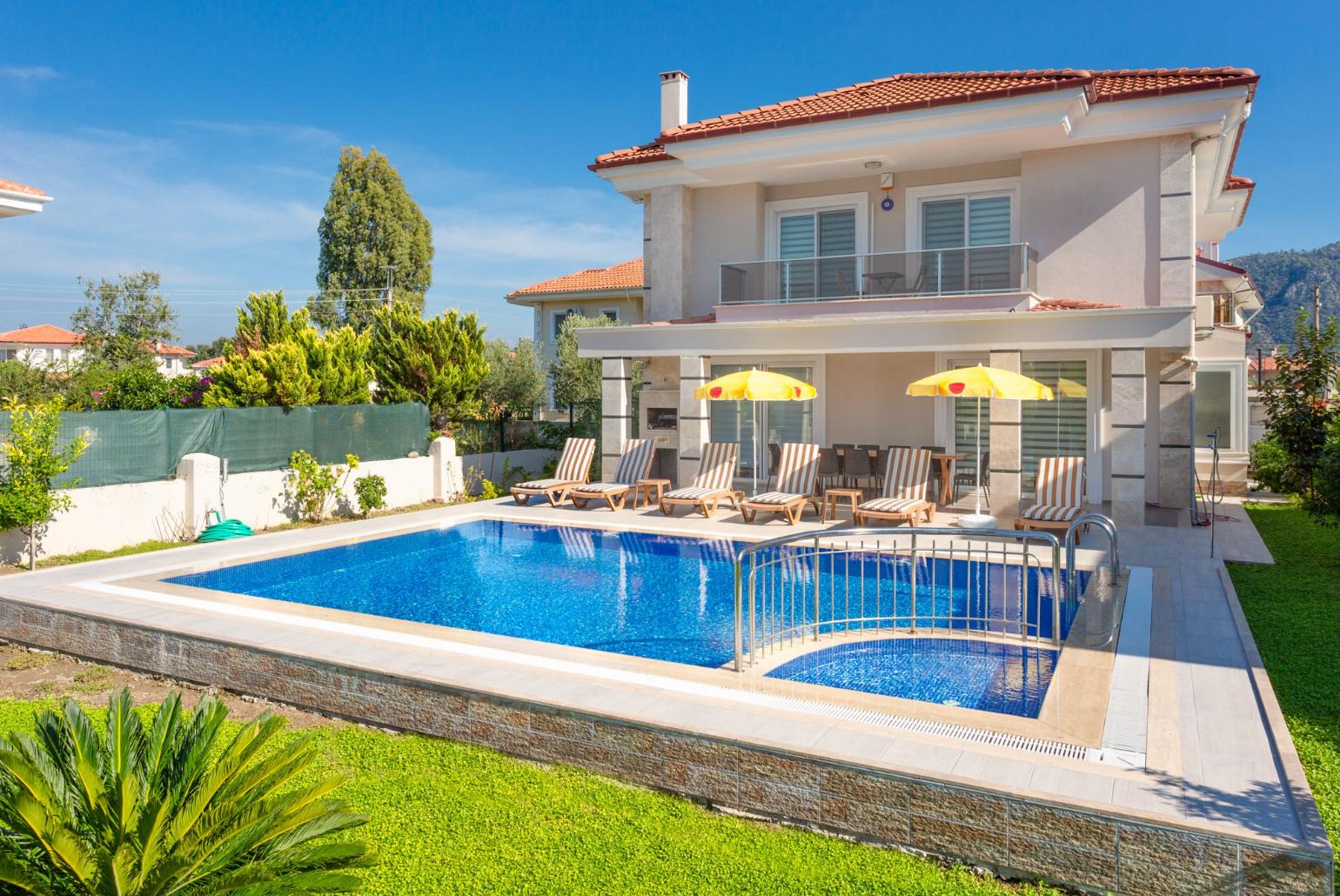 Beautiful villa with private pool and terrace