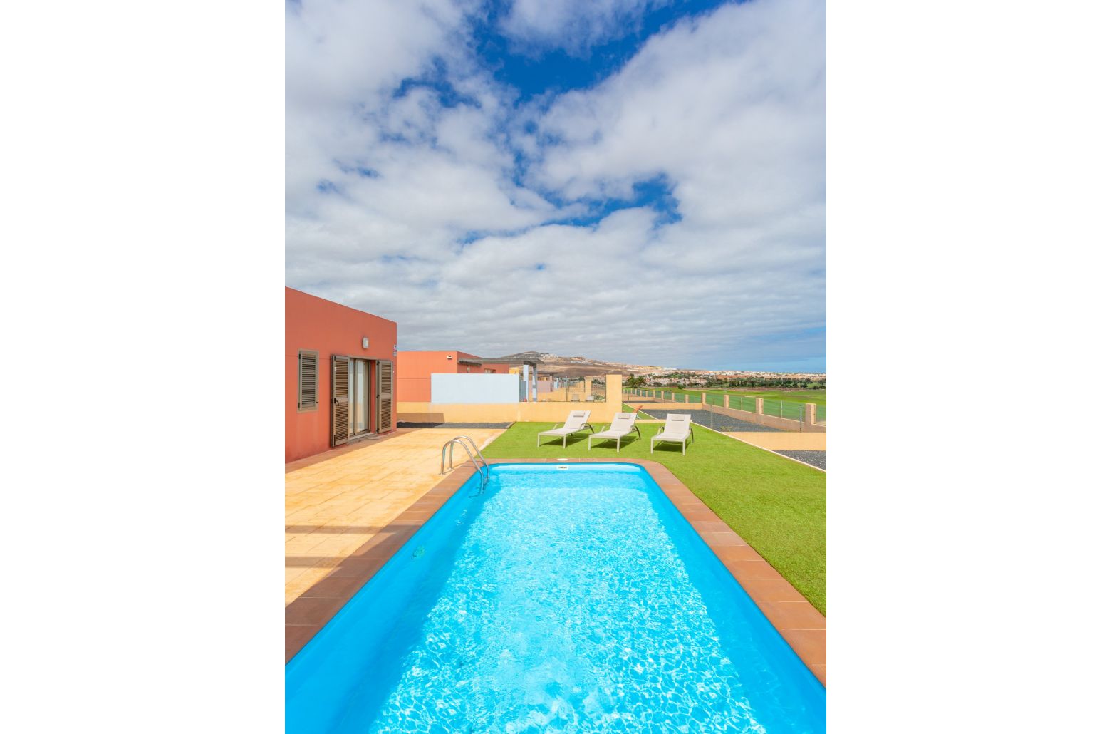 Private pool and terrace