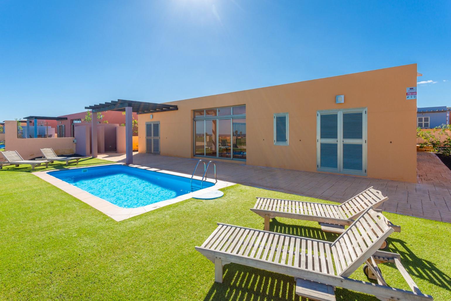 Beautiful villa with private pool and terrace