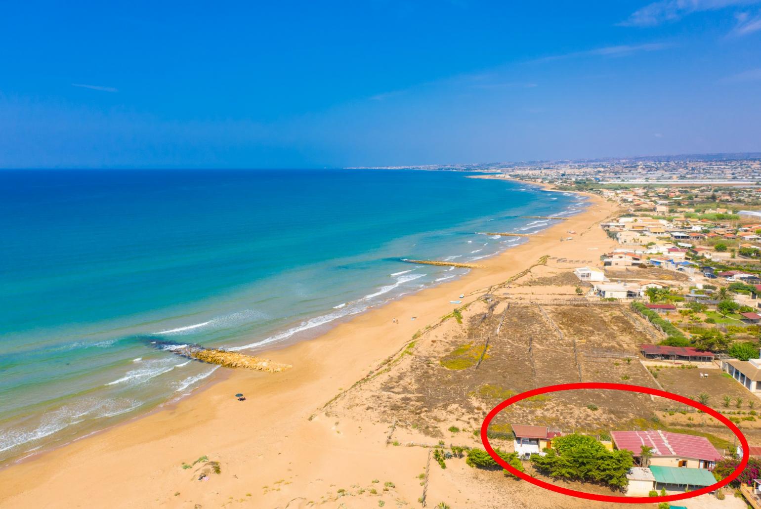 Aerial view showing location of Villa Dune