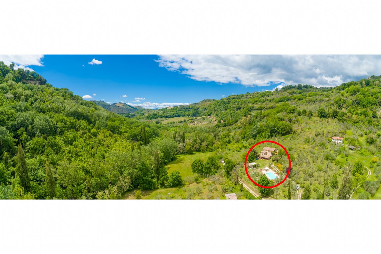 Aerial view showing location of Casale Terra Farfa