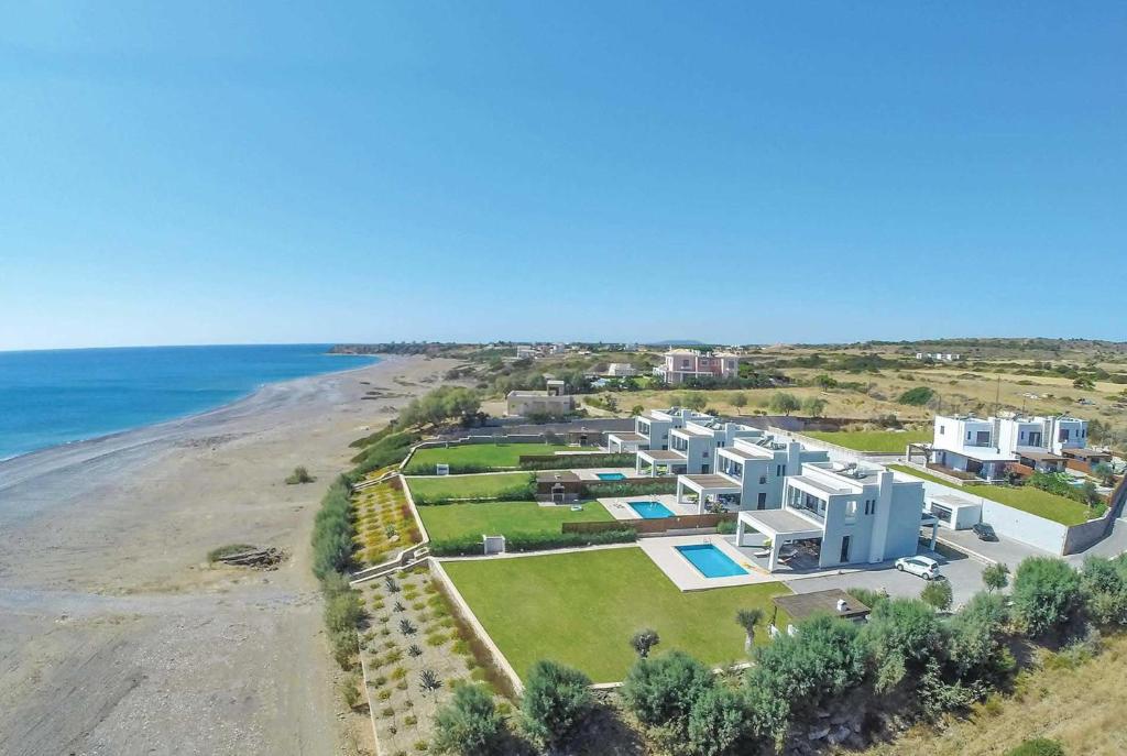 Panoramic sea views