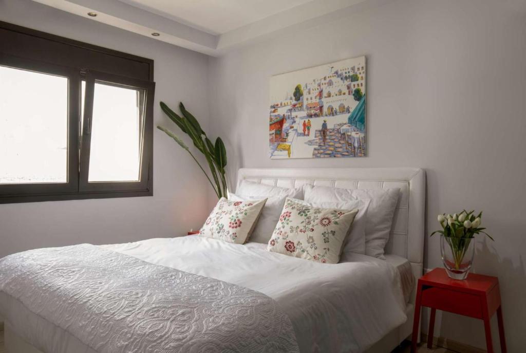 Double bed bedroom