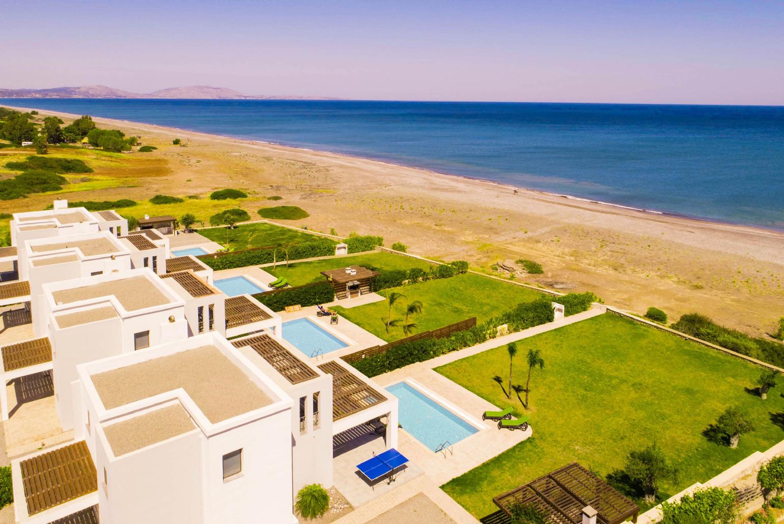 Beautiful Seafront Villa with Private Pool, Terrace and Garden 