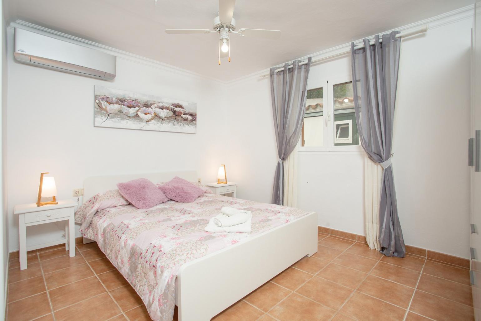 Double bedroom with A/C