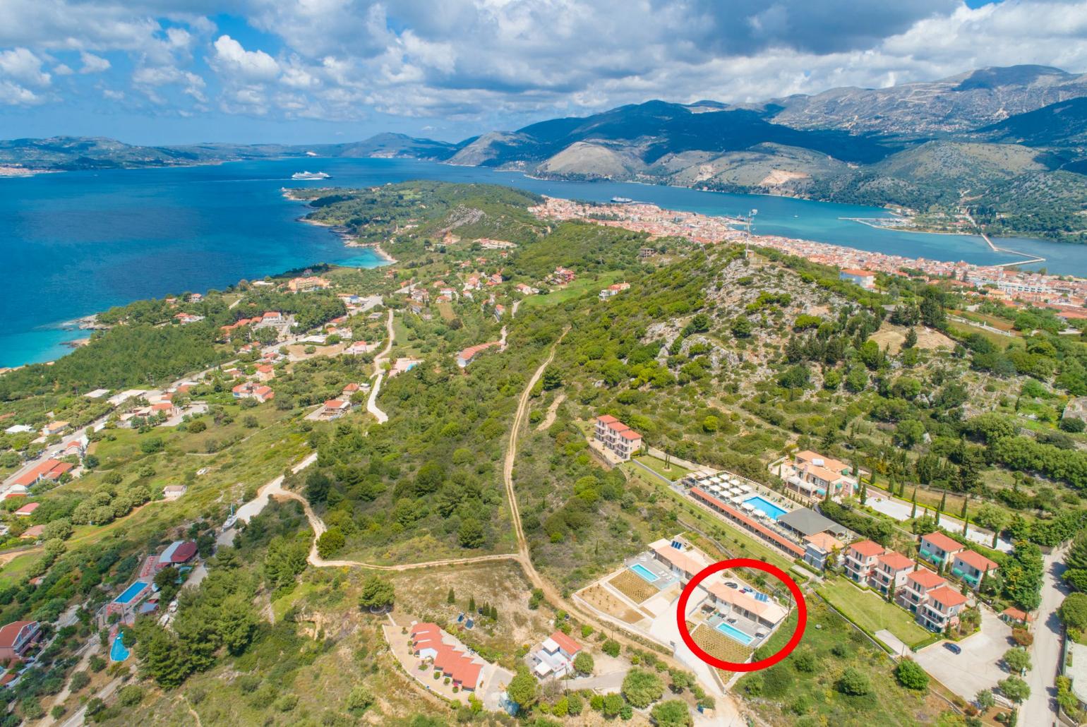 Aerial view showing location of Villa Lassi Illios