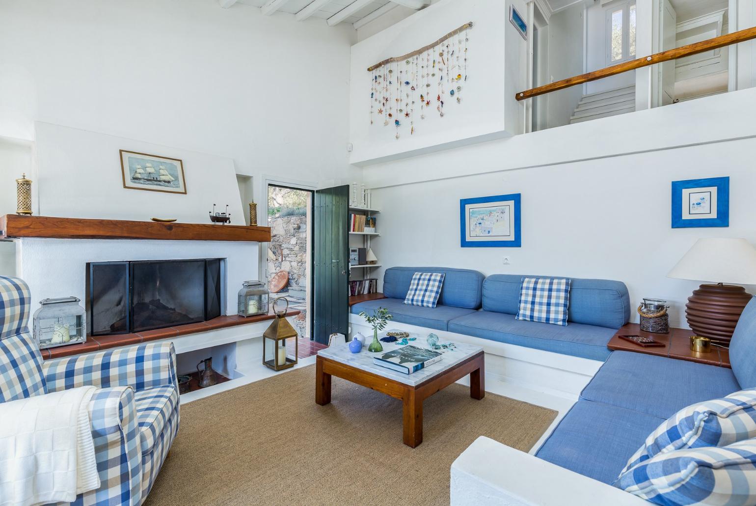 Beautiful living room with outdoor access